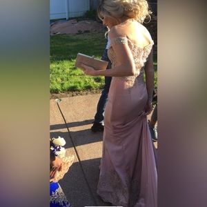 Dancing Queen USA Light Pink Dress With Lace Detailing Size Small